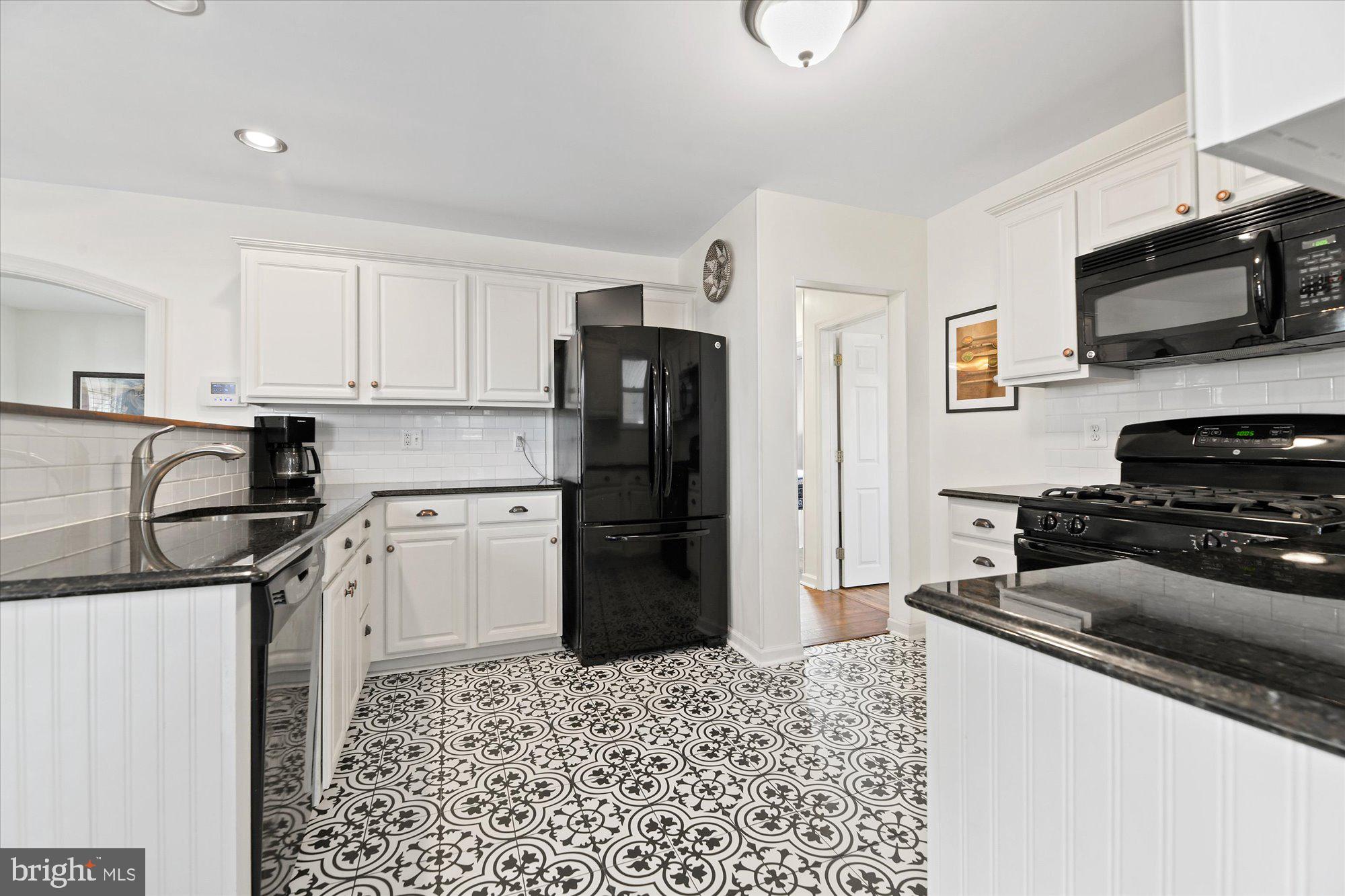 2701 Glendale Road Baltimore, MD 21234 - Photo 1 of 34 Welcome to 2701 Glendale Rd!