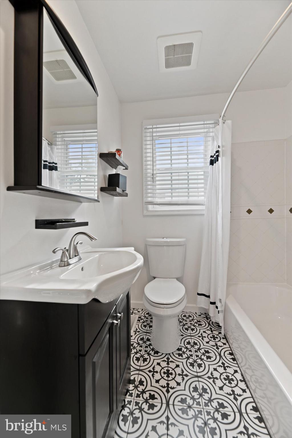 2701 Glendale Road Baltimore, MD 21234 - Photo 11 of 34 You will LOVE the luxury bath!