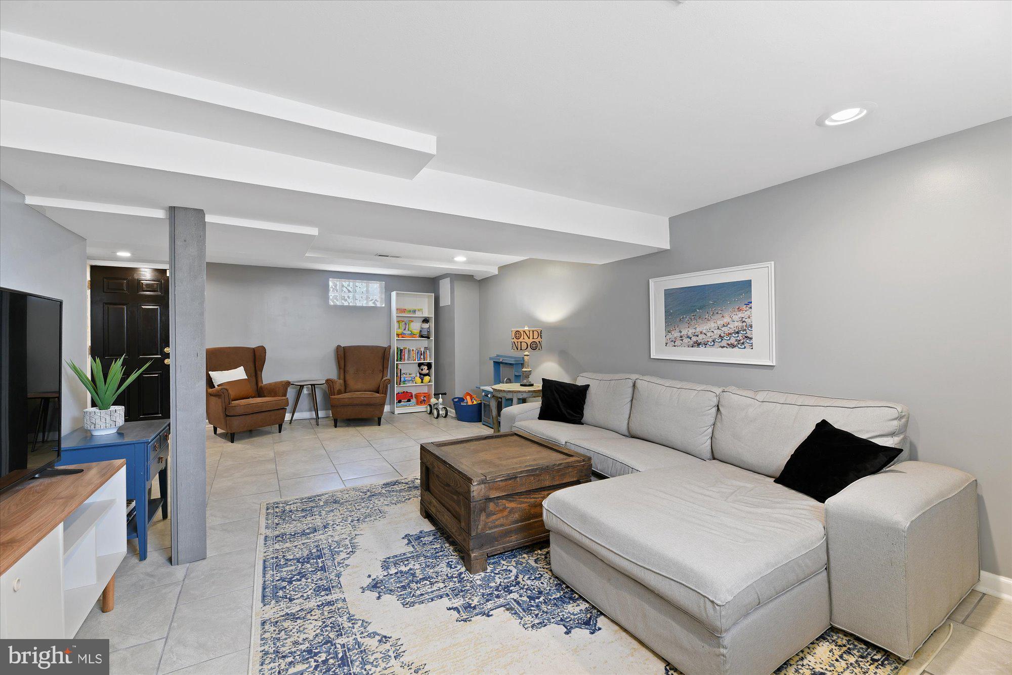 2701 Glendale Road Baltimore, MD 21234 - Photo 22 of 34 The perfect hangout spot for game night!