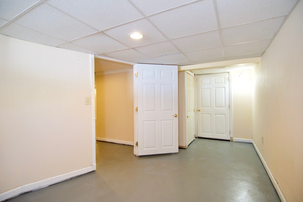27-29 Martin Street Springfield, MA 01108 - Photo 34 of 37 Gallery Image 34