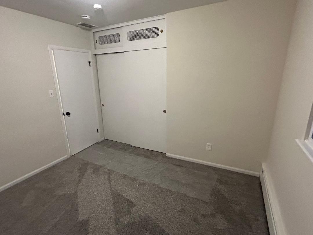 369 North Independence Boulevard Romeoville, IL 60446 - Photo 23 of 36 a view of an empty room
