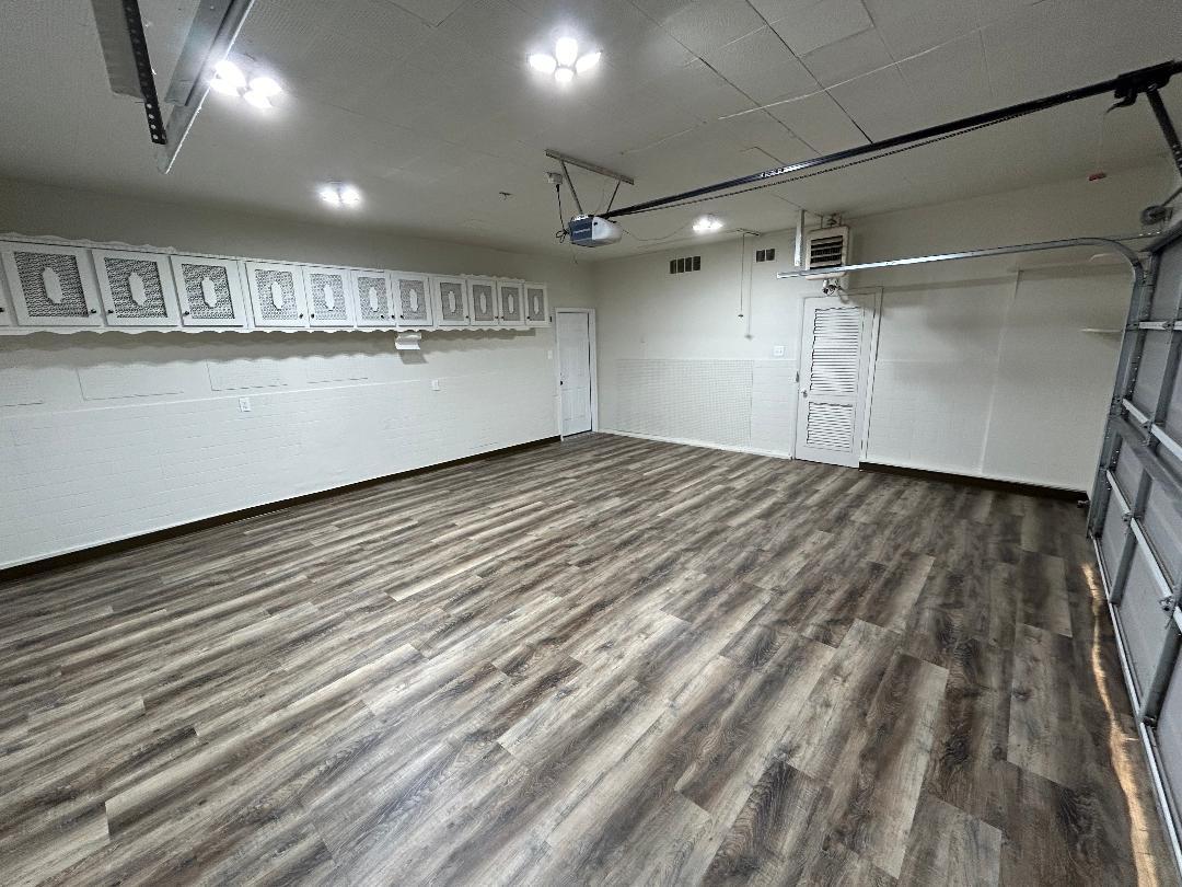 369 North Independence Boulevard Romeoville, IL 60446 - Photo 32 of 36 a view of an empty room