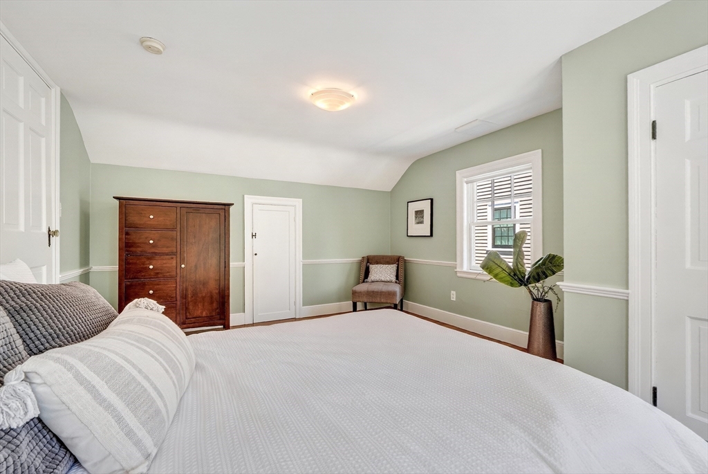 57 Sheffield Road Melrose, MA 02176 - Photo 25 of 42