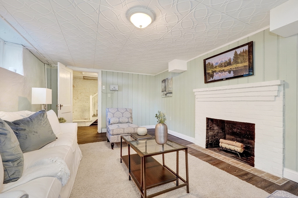 57 Sheffield Road Melrose, MA 02176 - Photo 30 of 42