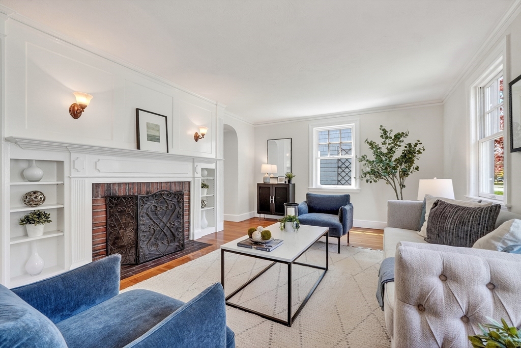 57 Sheffield Road Melrose, MA 02176 - Photo 4 of 42