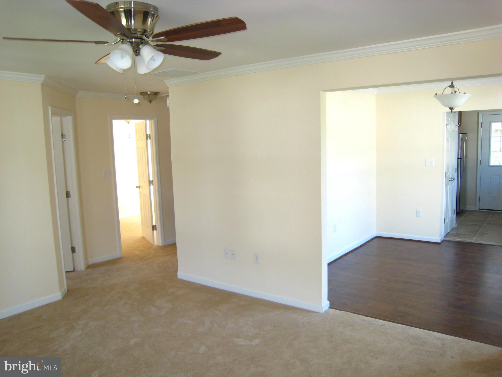 116 Compass Road Baltimore, MD 21220 - Photo 4 of 21 Living Room