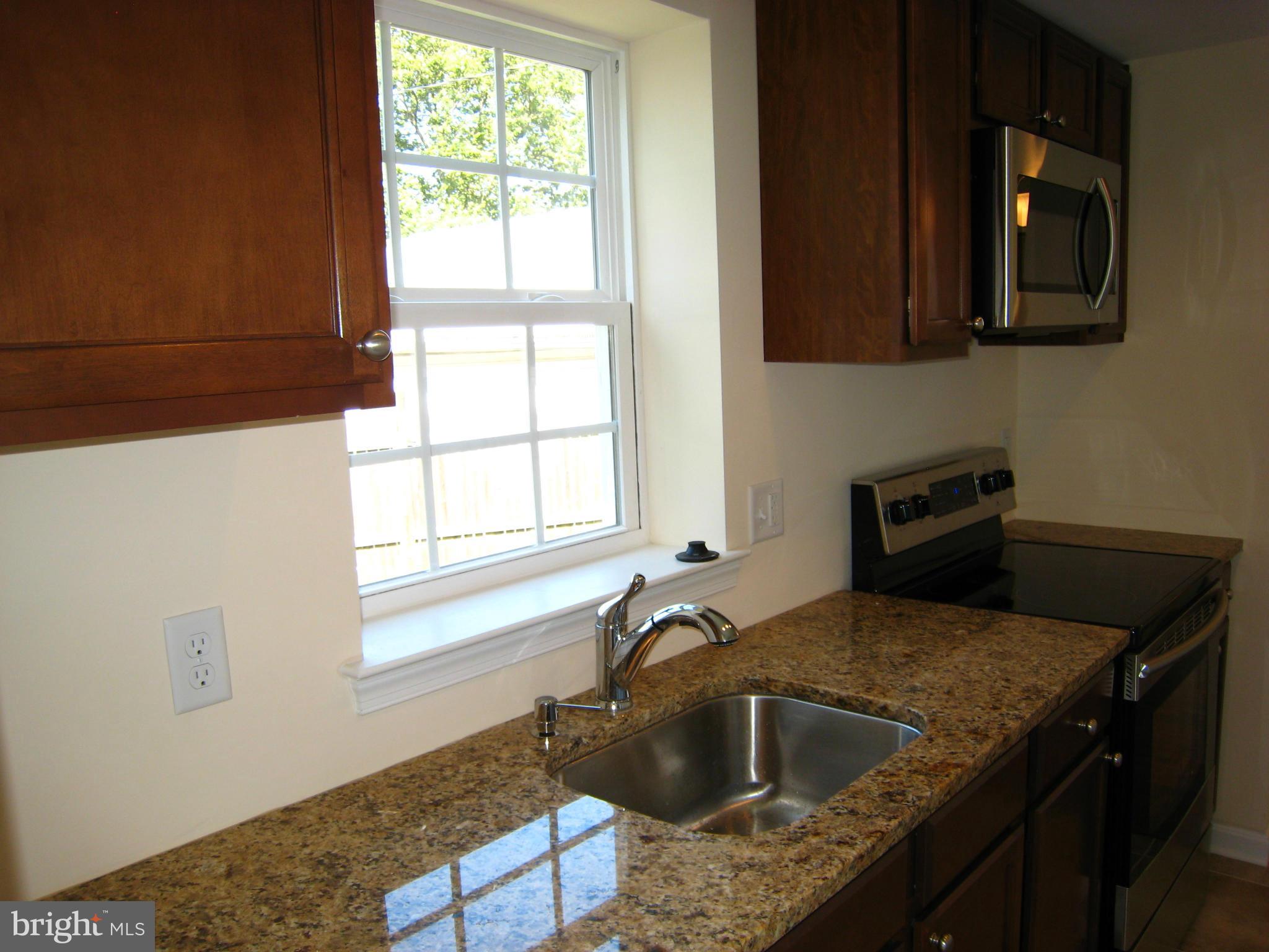 116 Compass Road Baltimore, MD 21220 - Photo 8 of 21 Kitchen