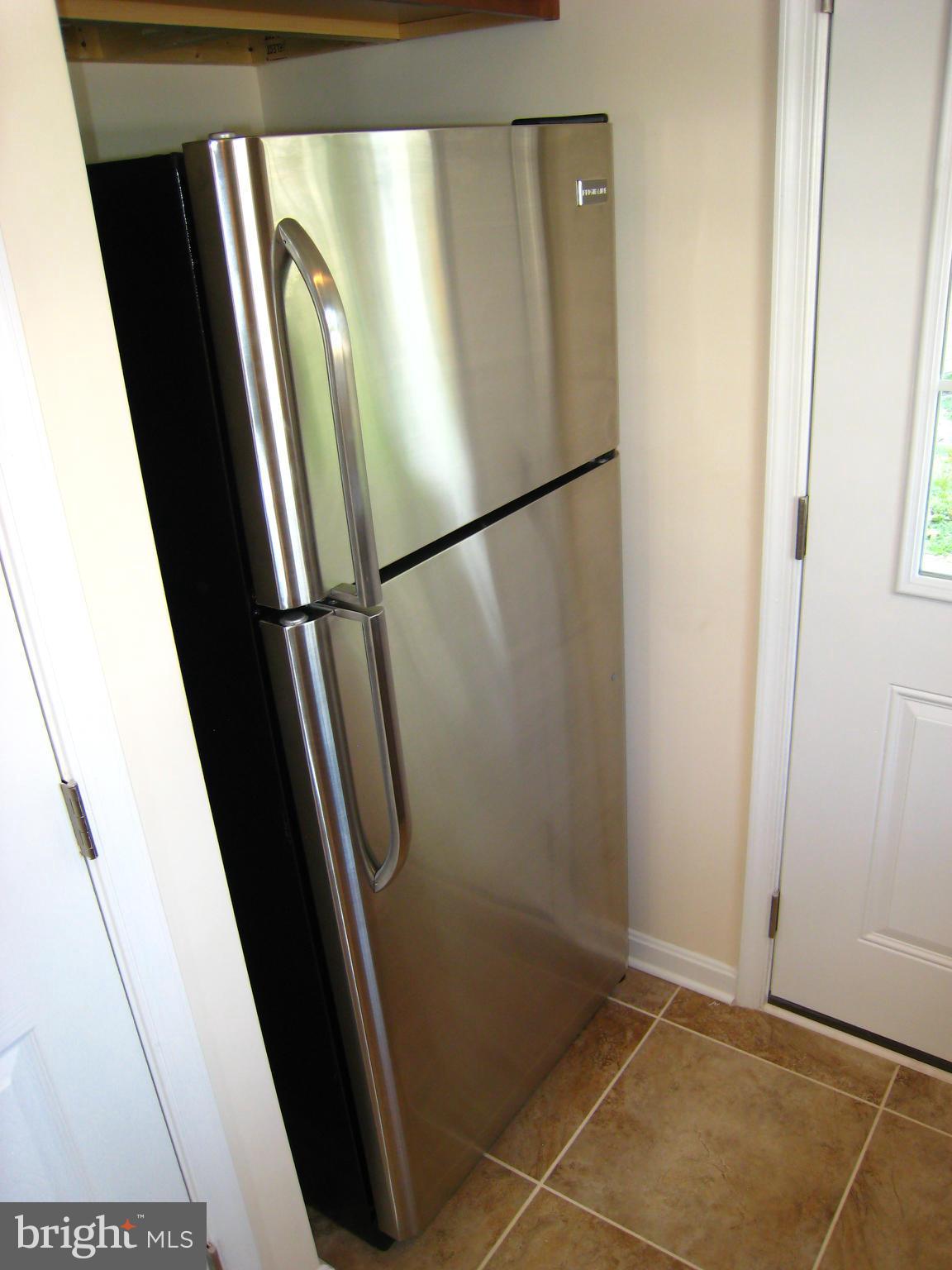 116 Compass Road Baltimore, MD 21220 - Photo 9 of 21 Kitchen