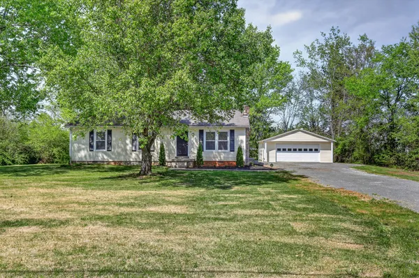 $2,150 | 4827 Bradyville Pike, Murfreesboro, TN 37127