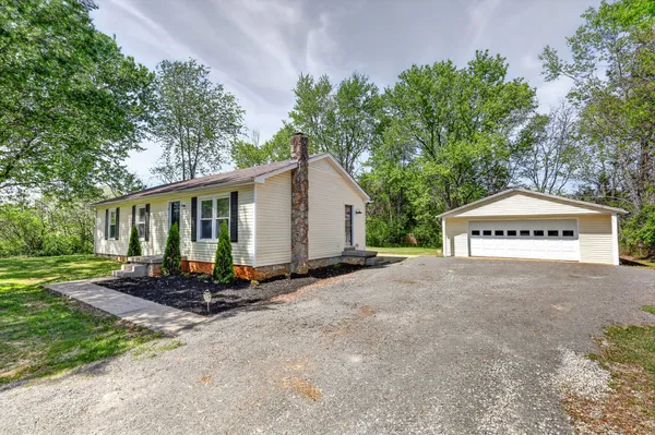 $2,150 | 4827 Bradyville Pike, Murfreesboro, TN 37127