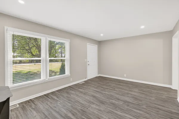 $2,150 | 4827 Bradyville Pike, Murfreesboro, TN 37127