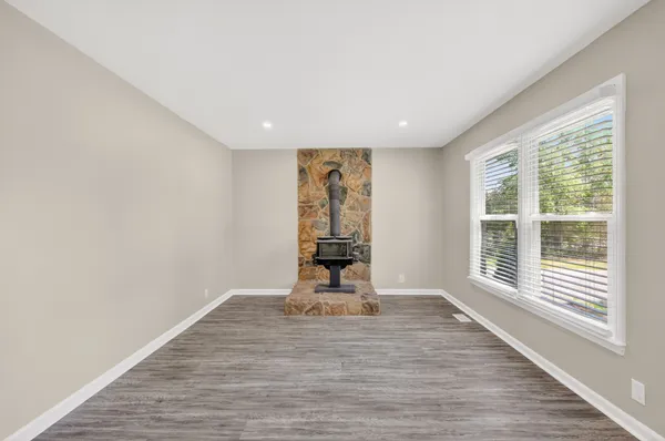 $2,150 | 4827 Bradyville Pike, Murfreesboro, TN 37127