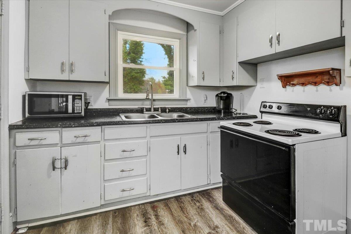 1102 Sycamore Road Kinston, NC 28501 - Photo 11 of 23 Gallery Image 11