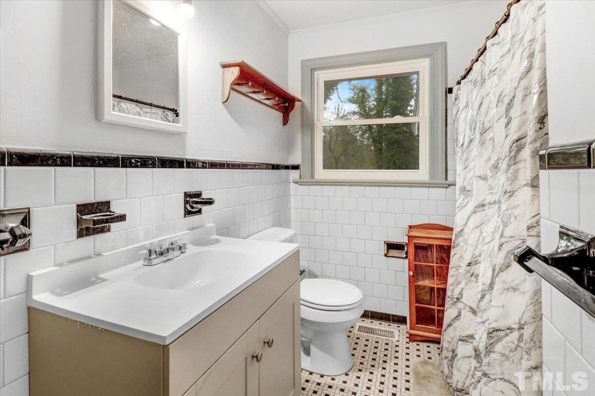 1102 Sycamore Road Kinston, NC 28501 - Photo 16 of 23 Gallery Image 16