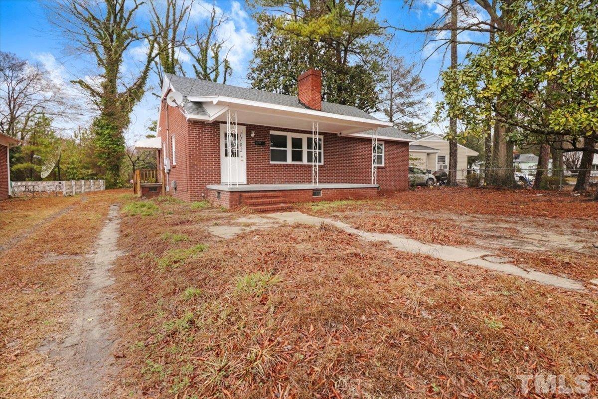 1102 Sycamore Road Kinston, NC 28501 - Photo 2 of 23 Gallery Image 2