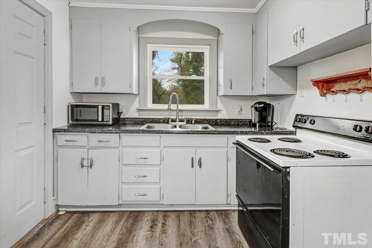 1102 Sycamore Road Kinston, NC 28501 - Photo 10 of 23 Gallery Image 10