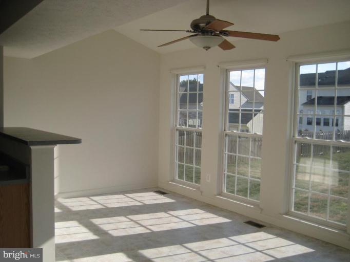 8 Lister Lane Ridgely, MD 21660 - Photo 4 of 14 Sunroom