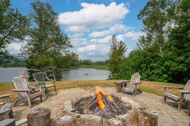 $270,000 | 235 Lancaster Road, Unit 5, Whitefield, NH 03598