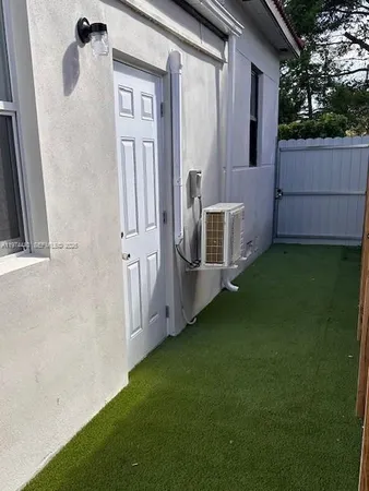 $1,500 | 5180 Northwest 14th Avenue, Unit B, Miami, FL 33142