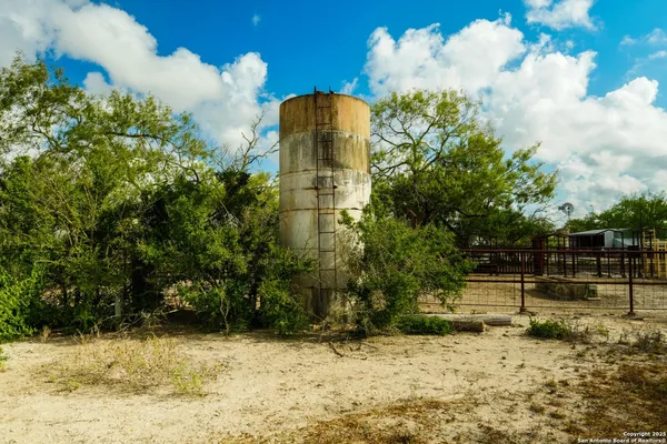 $1,480,000 | 12937 Farm To Market Road 743, Kenedy, TX 78119