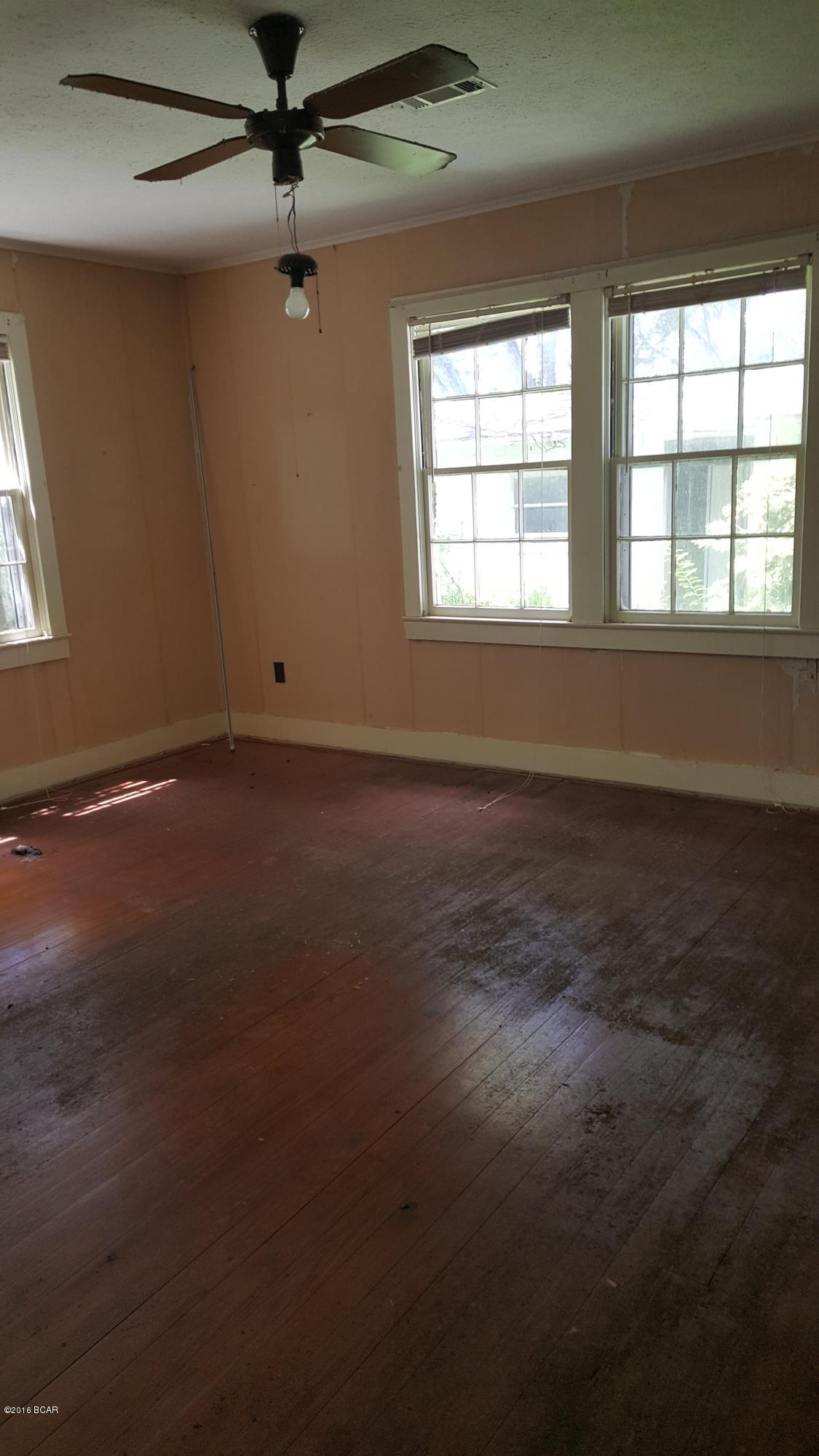 1938 Farrell Nelson Road Chipley, FL 32428 - Photo 9 of 18 Gallery Image 9