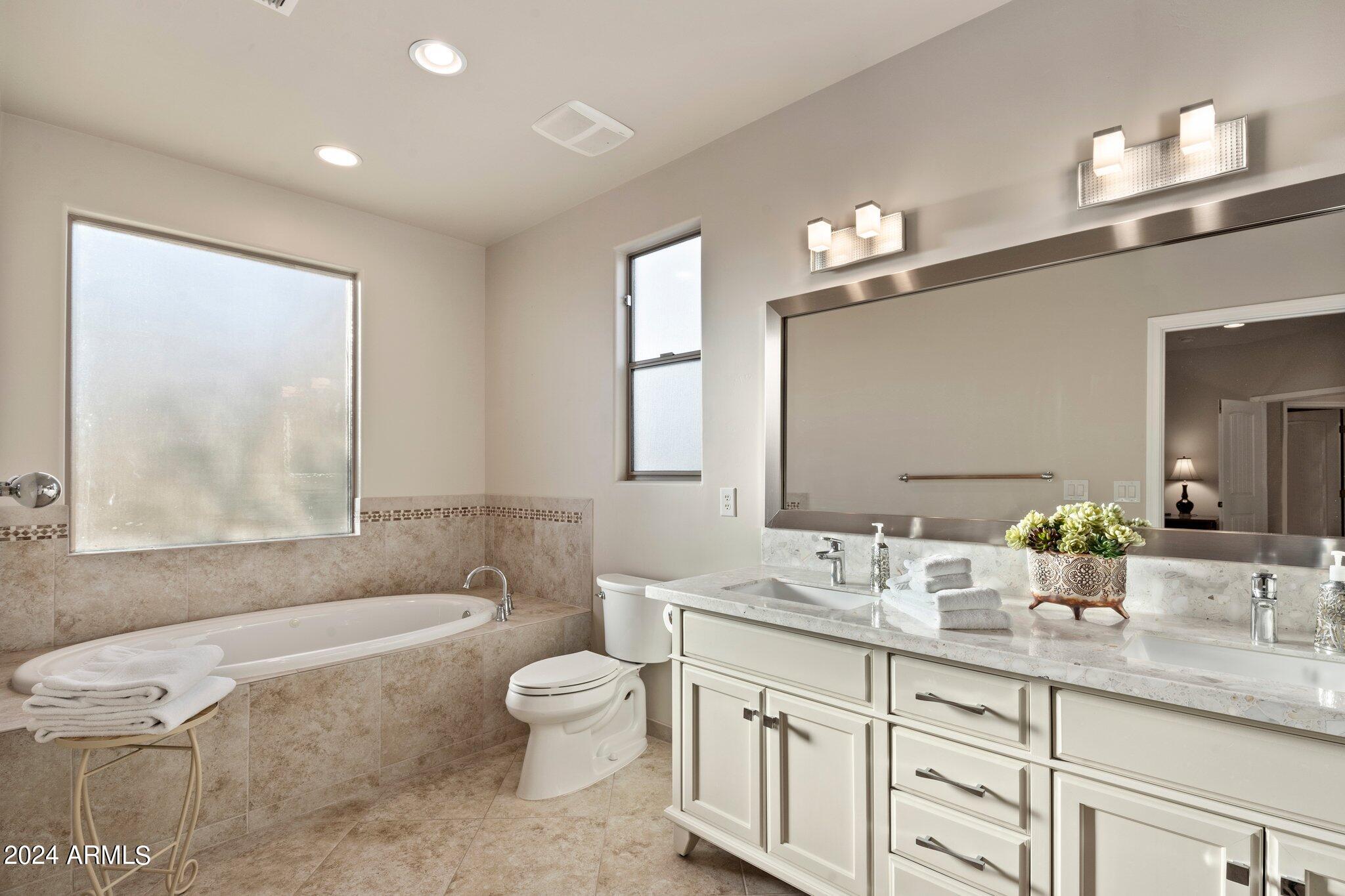 1632 South Barkley Road Apache Junction, AZ 85119 - Photo 11 of 24 Jacuzzi Tub