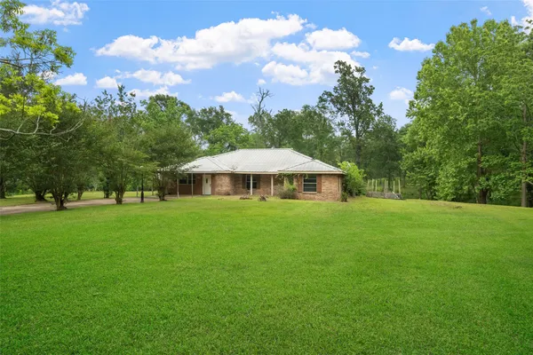 $307,500 | 101 Walnut, Coldspring, TX 77331