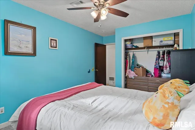 $279,900 | 5008 Rock Road, Pleasant Plains, IL 62677