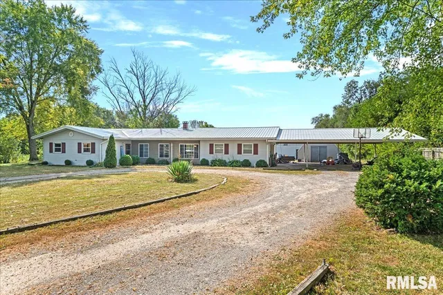 $279,900 | 5008 Rock Road, Pleasant Plains, IL 62677