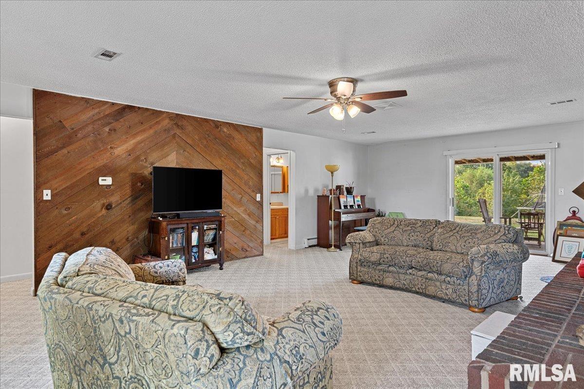 5008 Rock Road Pleasant Plains, IL 62677 - Photo 8 of 46 Gallery Image 8