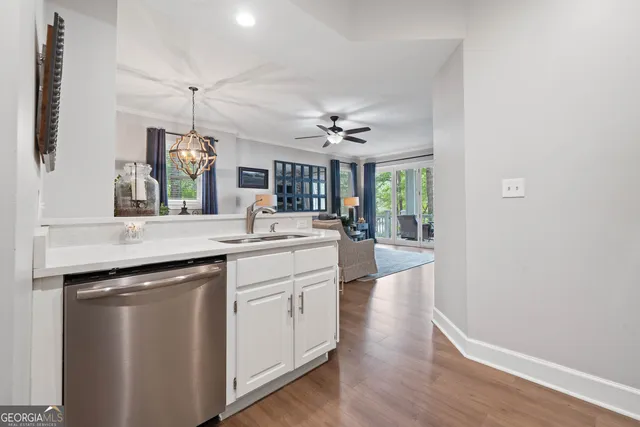 $849,900 | 1001 B Marina Cv Court, Greensboro, GA 30642