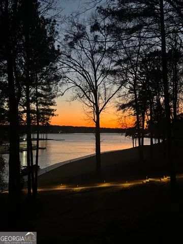 $849,900 | 1001 B Marina Cv Court, Greensboro, GA 30642