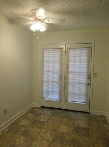 117 Engleside Street, Unit G Sumter, SC 29150 - Photo 7 of 12 20251006150234178374000000-o