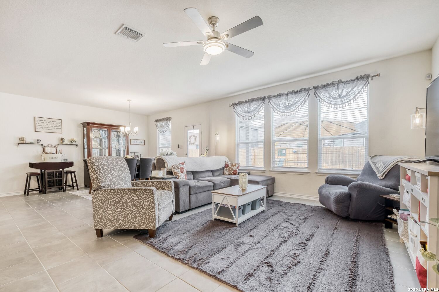 6519 Runaway Row Converse, TX 78109 - Photo 6 of 27
