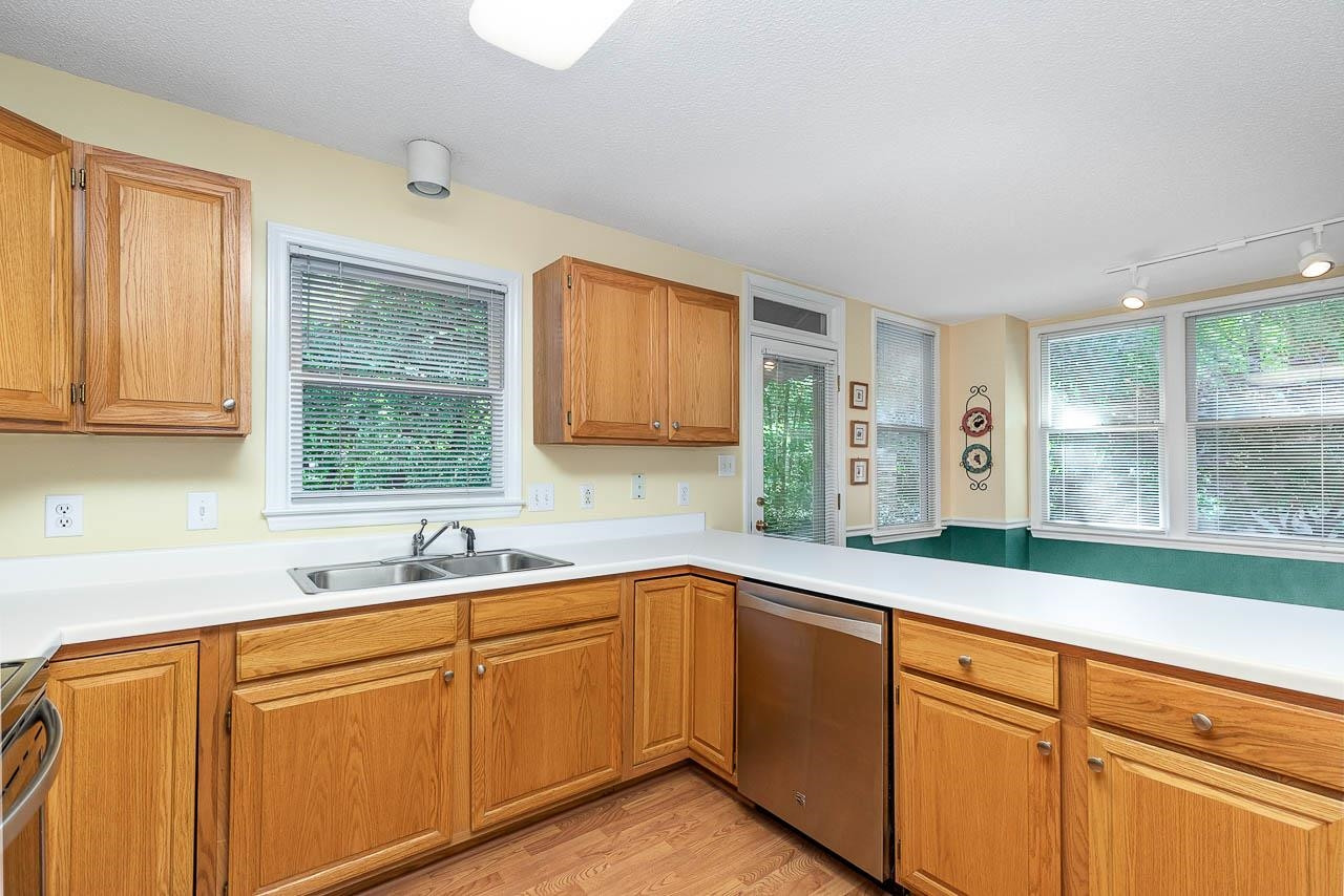 2732 Moorsfield Court Raleigh, NC 27604 - Photo 14 of 28 Photo 14