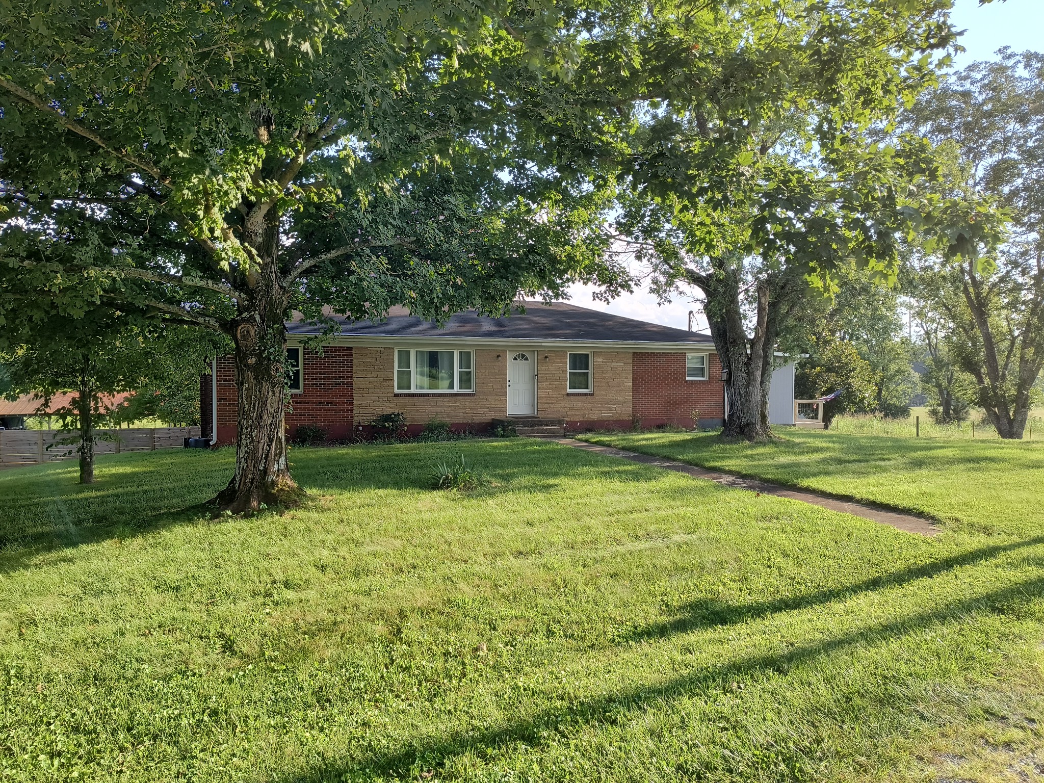 400 Northwest Williams Road Lebanon, TN 37087 - Photo 2 of 16 Gallery Image 2