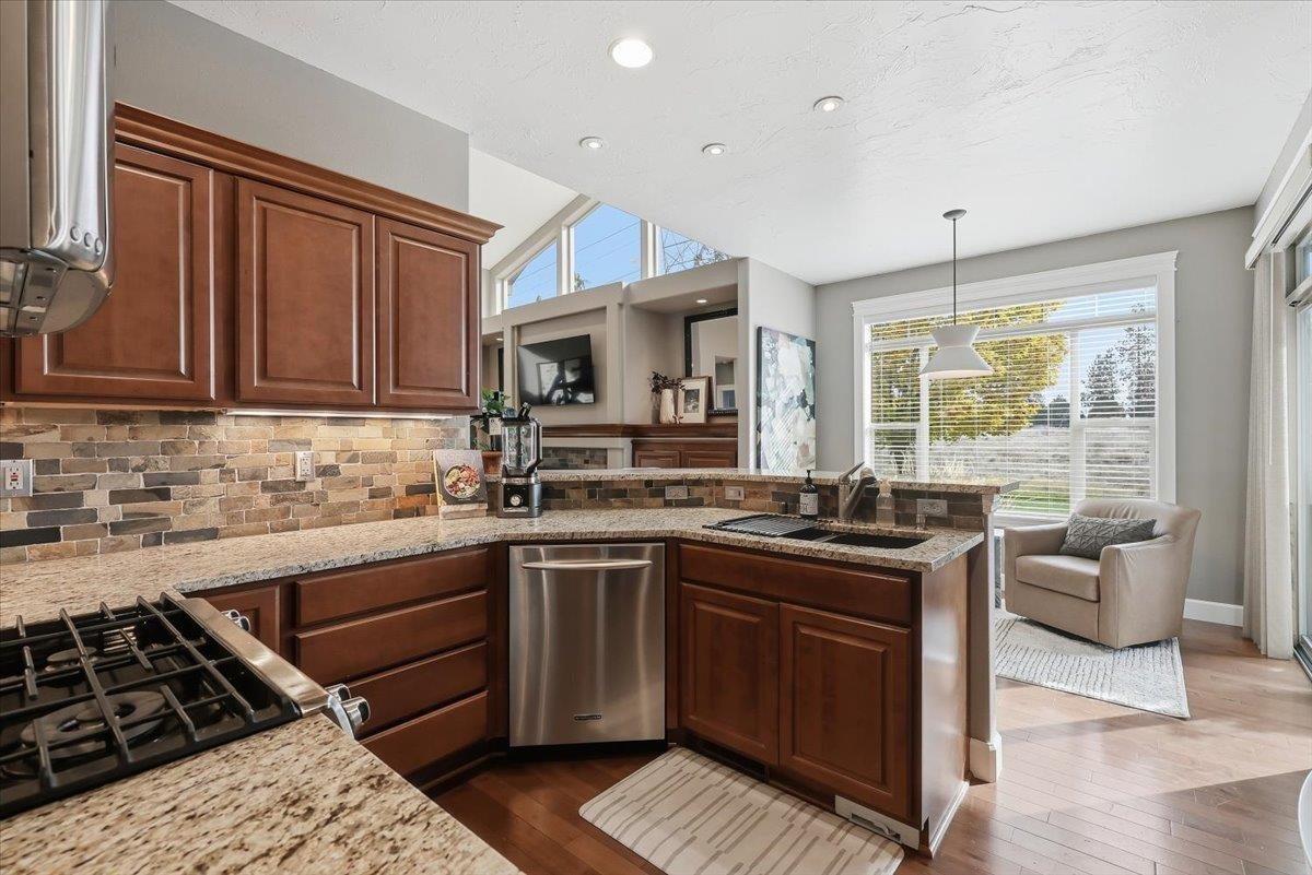 10905 North Acoma Drive Spokane, WA 99208 - Photo 16 of 43
