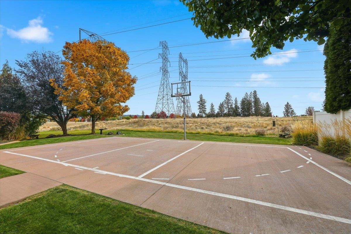 10905 North Acoma Drive Spokane, WA 99208 - Photo 36 of 43