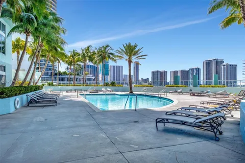 $529,999 | 1900 North Bayshore Drive, Unit 4606, Miami, FL 33132