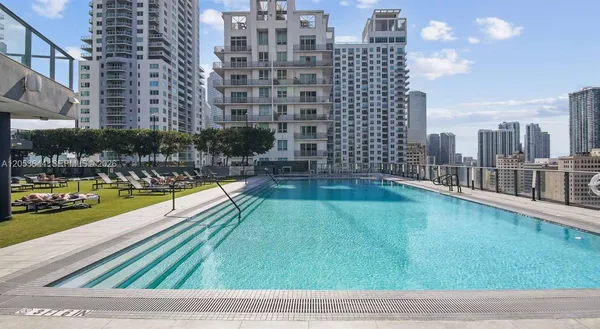 $5,230 | 230 Northeast 4th Street, Unit C1, Miami, FL 33132