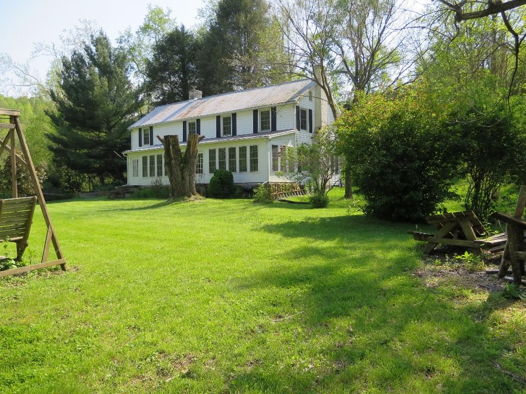 1929 Lithia Road Buchanan, VA 24066 - Photo 31 of 31 right front (1024x768)