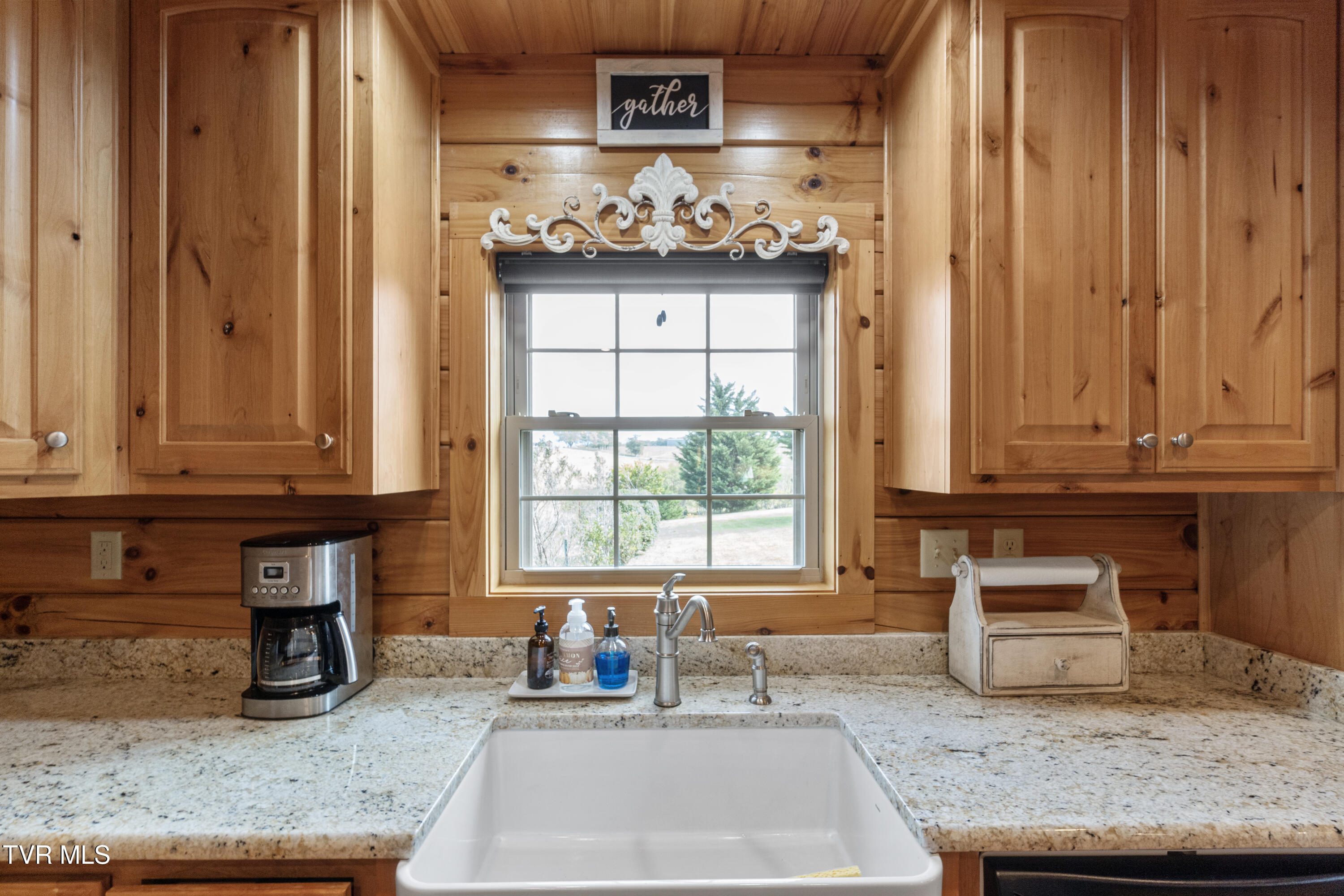 2044 Garrett Hill Road Greeneville, TN 37743 - Photo 31 of 64 DSC02815