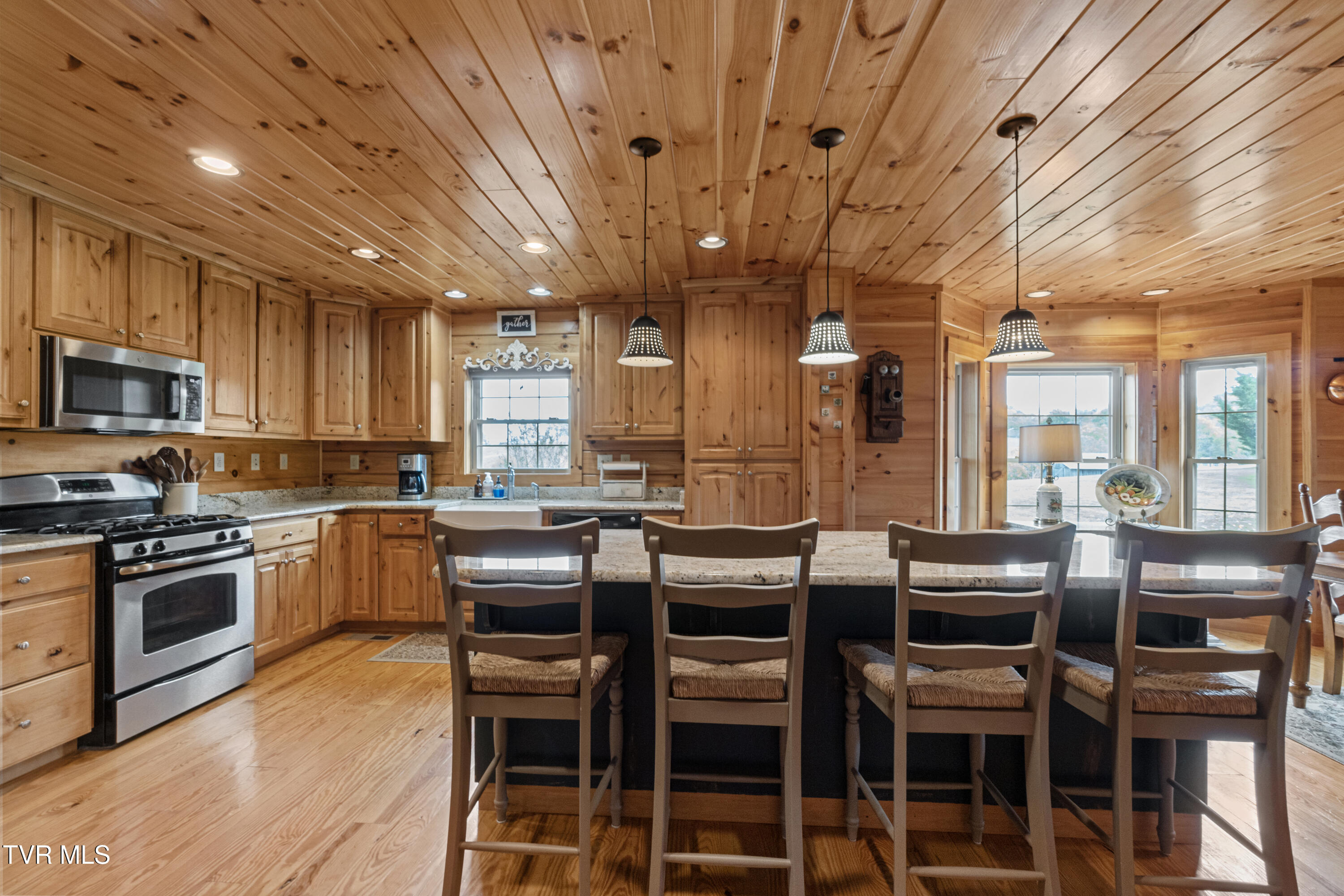 2044 Garrett Hill Road Greeneville, TN 37743 - Photo 34 of 64 DSC02794