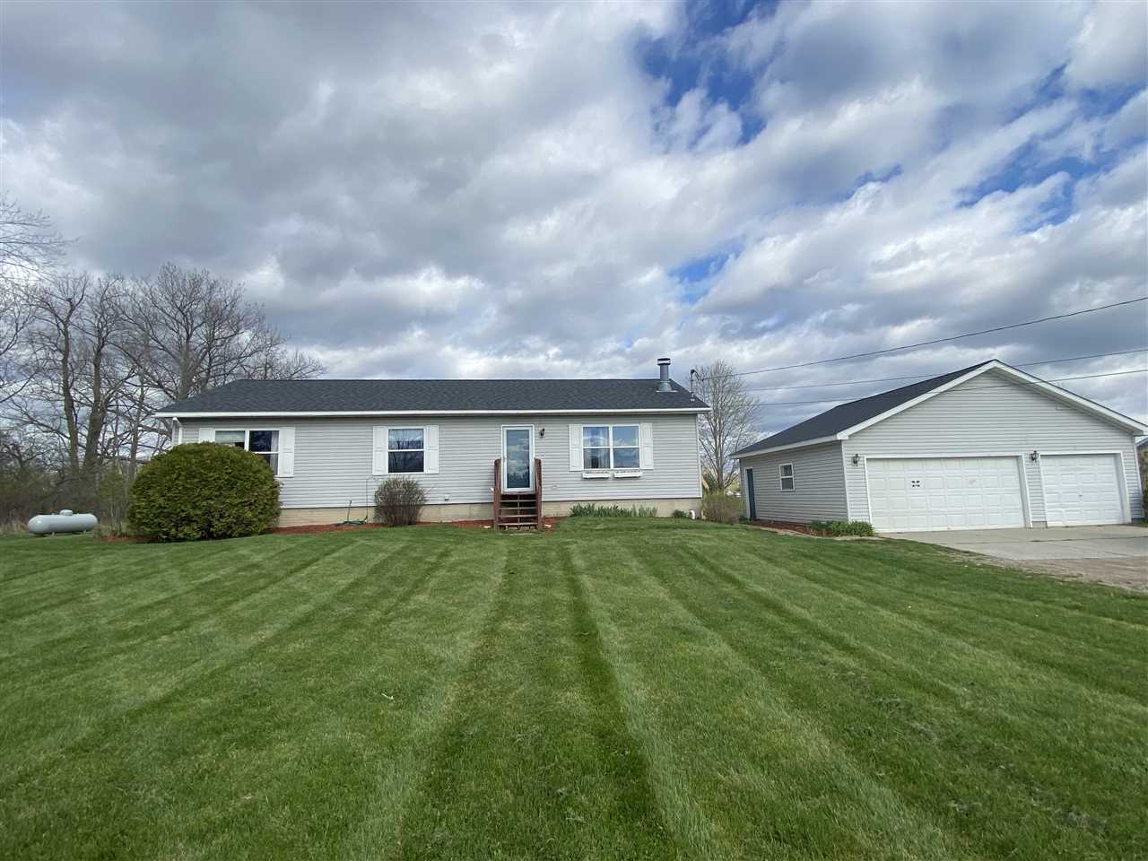 5250 North Webster Road Flint, MI 48504 - Photo 2 of 28