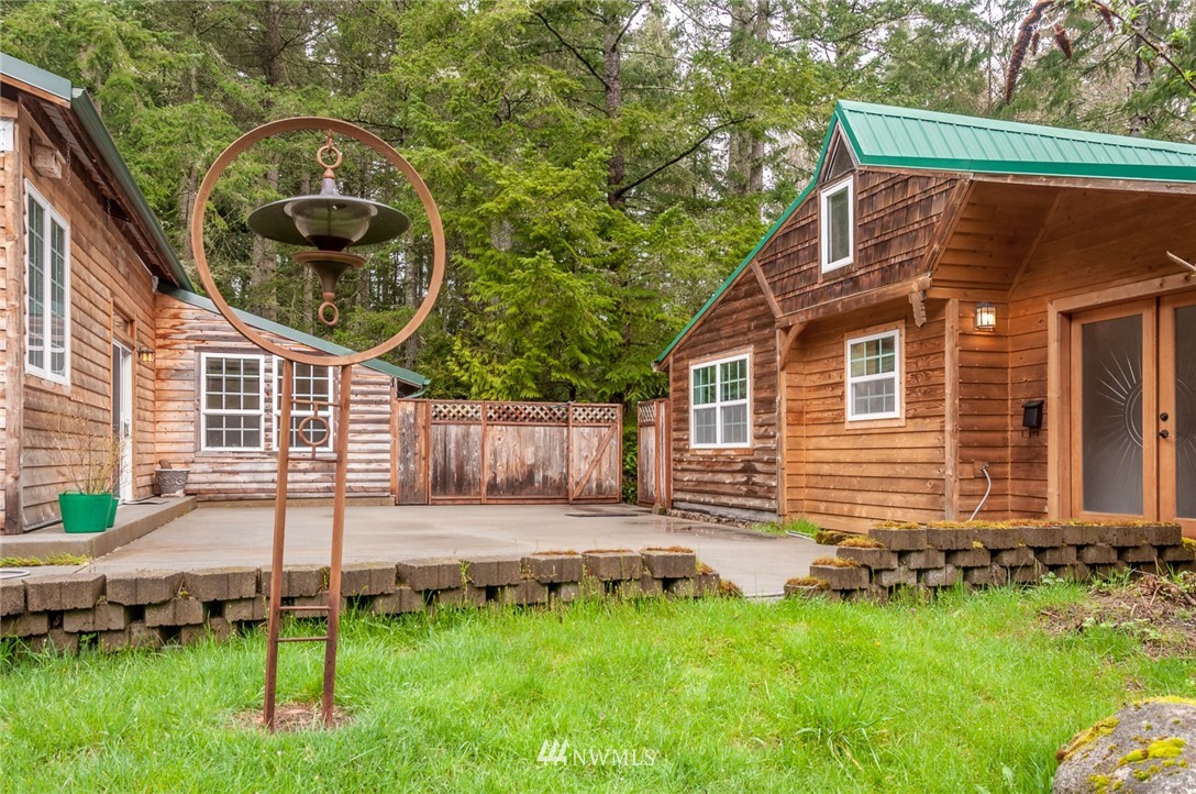 3866 Adobe Road Clinton, WA 98236 - Photo 1 of 25 Gallery Image 1