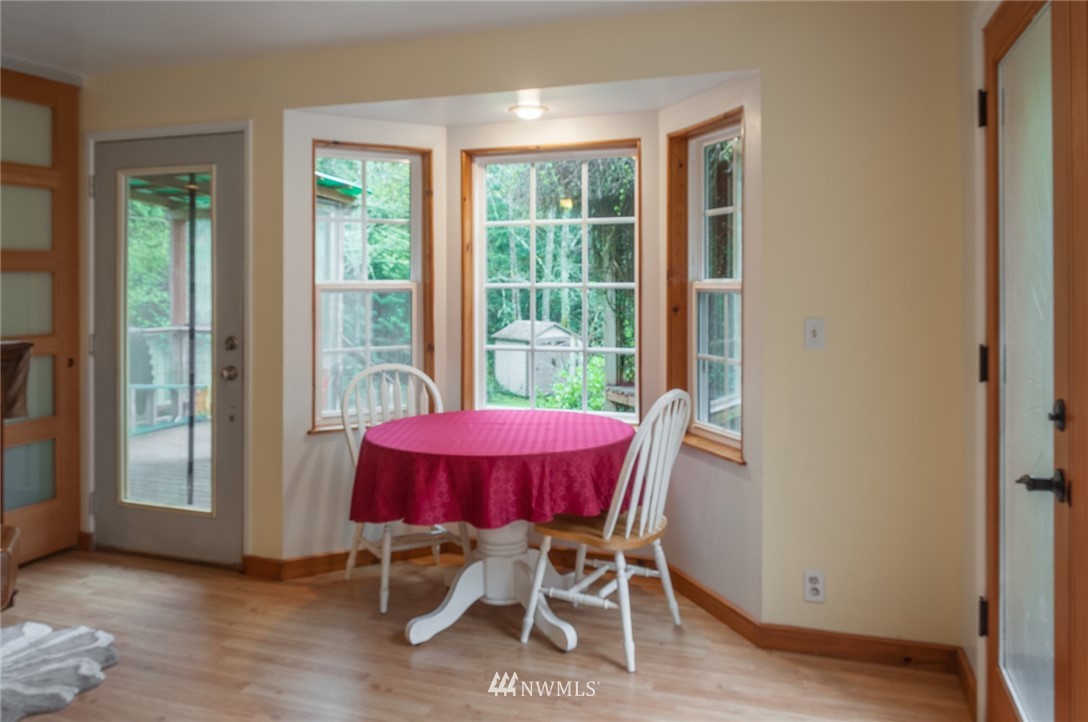 3866 Adobe Road Clinton, WA 98236 - Photo 12 of 25 Gallery Image 12