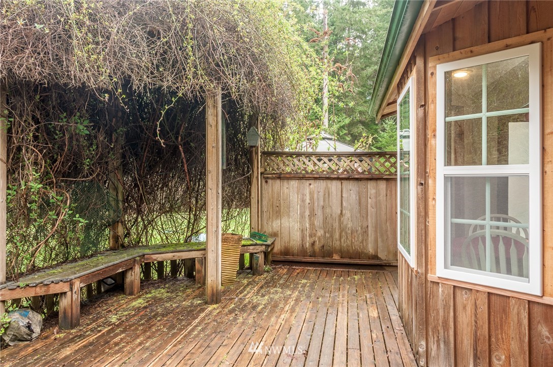 3866 Adobe Road Clinton, WA 98236 - Photo 20 of 25 Gallery Image 20