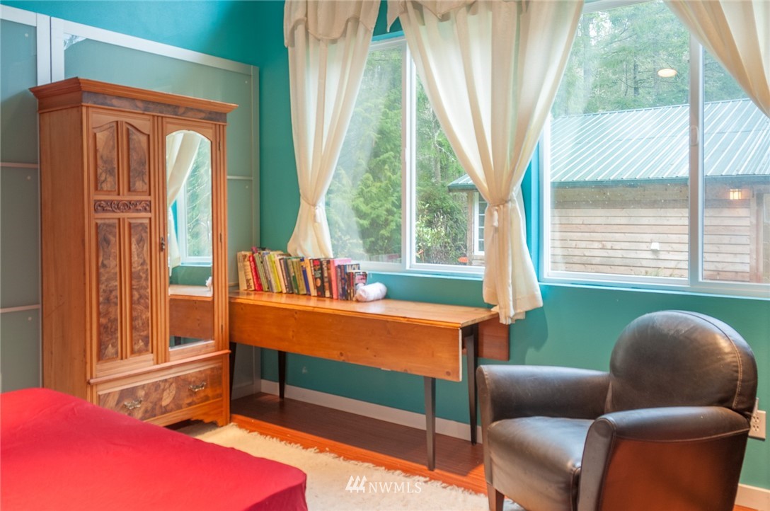 3866 Adobe Road Clinton, WA 98236 - Photo 22 of 25 Gallery Image 22