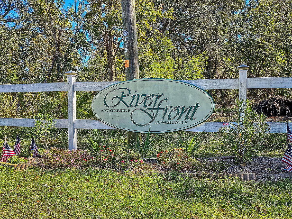 1622 Refuge Run Charleston, SC 29412 - Photo 39 of 39 CREM_Riverfront Amenities_004