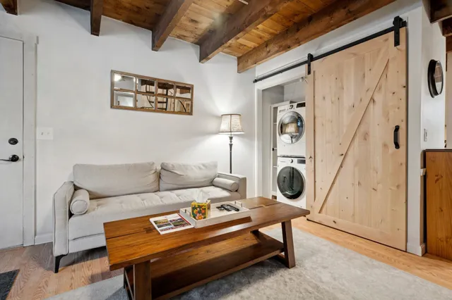 $240,000 | 574 Willard Road, Unit 1E, Hartford, VT 05001